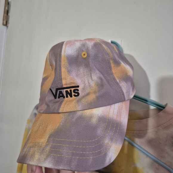 Matching Tracksuit - Picture 2 of 7